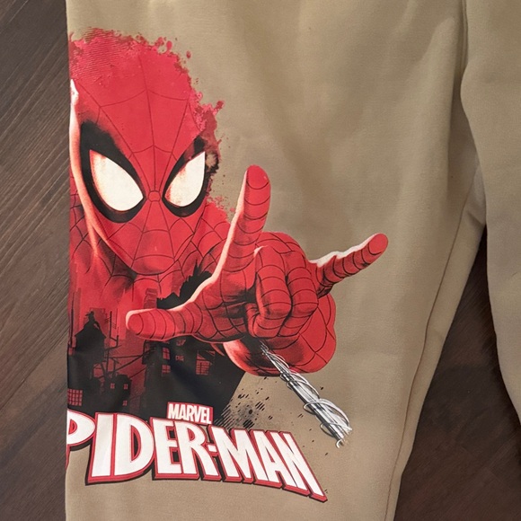 Ecko Marvel Spider-Man Beige Joggers Men’s size medium - Picture 2 of 6
